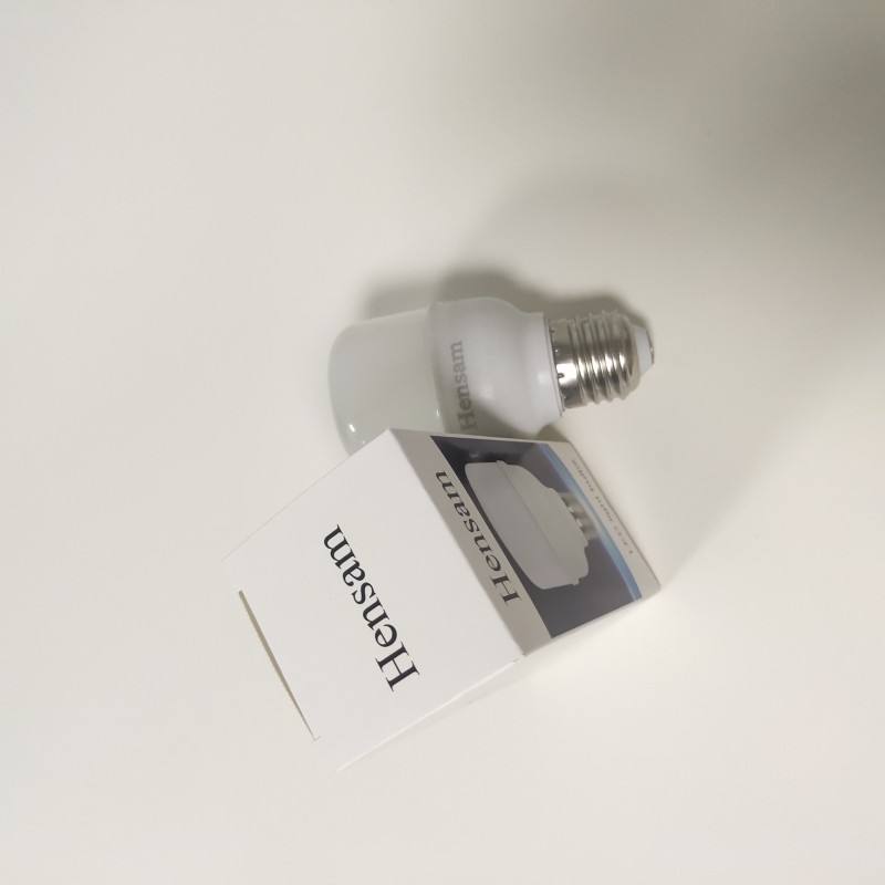 Hensam LED light bul...